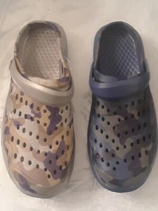 NEW mens camouflage army clogs or just black sturdy beach slip-on sandals - Picture 1 of 3