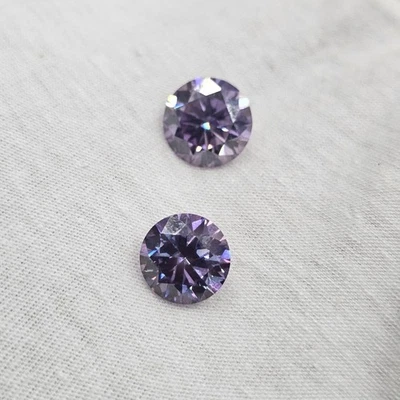 Round Purple Lab Grown Diamond 1.50 Ct VVS1 Brilliant Cut Excellent Clarity - Image 1 of 4