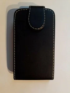 Vertical style PU leather flip phone case, cover to fit HTC Desire C (A320e) - Picture 1 of 4
