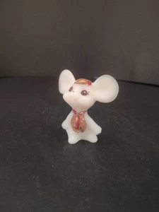 Fenton Mouse Glass 3.5 Inches Tall Pointsetta Motif H/P By J Powell - Picture 1 of 5