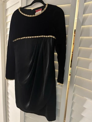 Vintage Oscar de La Renta Black Velvet Beaded Dress Size 8 - Image 1 of 4