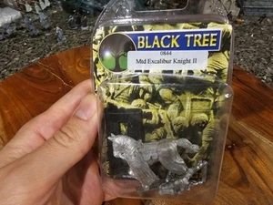 Tabletop Black Tree Miniatures Mtd Excalibur Knight Metal in Blister JV266 - Picture 1 of 10