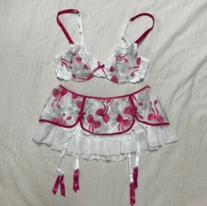 Jezebel Bow Print Lingerie Set - Picture 1 of 4
