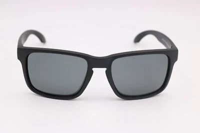 Gafas de sol polarizadas Pangea Reef recicladas ecológicas negras/cuadradas de humo Foto 1 de 4