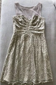 Decode 1.8 Short Gown Size 6 Grey/Cream Silver Lace - Picture 1 of 6