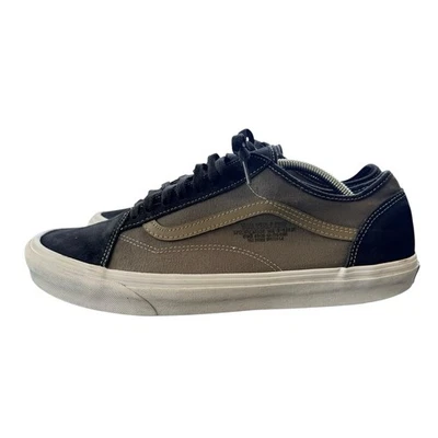 Scarpa uomo Vans Old Skool taglia 13 conica codice mondiale nuova senza scatola nero/foglia d'uva - Immagine 1 di 4