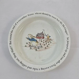 Wedgwood Beatrix Potter Peter Rabbit dish bowl "Fleeing Mr. McGregor" Etruria - Picture 1 of 8