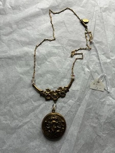 Piddly Links Floral Locket Necklace - Unusual - 18”Chain & Locket . See Photos - Picture 1 of 3