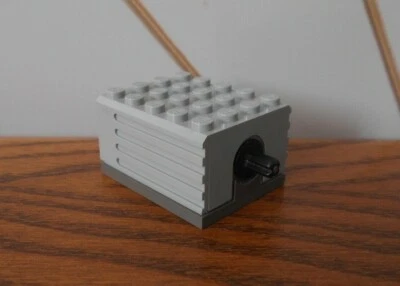 ANTIGUO MOTOR ELÉCTRICO CLARO/OSCURO 9V De Colección Parte Técnica LEGO Funcionando 4x5 5x4 Foto 1 de 4
