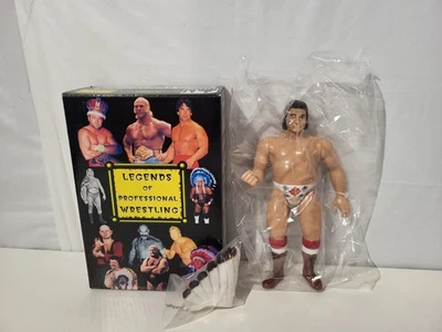Figura de acción Chief Jay Strongbow Pattern Legends of Professional Wrestling 2001 Foto 1 de 4