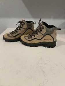 Women's Size 7.5 Columbia-BROWN (Rock Ridge 111) Mid Hiking Boot Bl 3072-265 - Picture 1 of 7