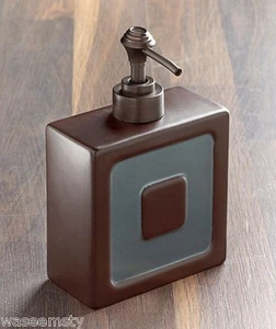 Metro moderno contemporáneo geométrico Aqua marrón cuadrado bomba de jabón de mano decoración de baño - Imagen 1 de 1