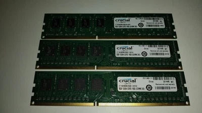 Lote de memoria Crucial de 24 GB (3x8 GB) 3 DIMM DDR3 1600 MHz CT102464BA160B.C16FED Foto 1 de 3