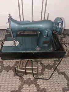 Vintage Super Deluxe Precision Sewing Machine Teal - Picture 1 of 7