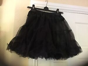 Black Crinoline Double Layered 16/17" Net Petticoat . Fits Up To Size 14.