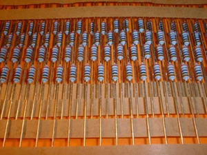 100x 287 Ohm 0,6 Watt 1% Metallschicht Widerstand BF0207 Beyschlag - Picture 1 of 2