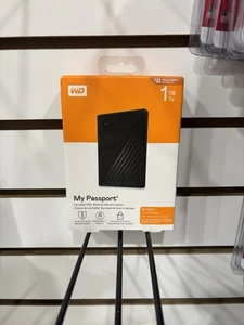 WD - My Passport 1TB External USB 3.0 Portable Hard Drive - Black - Afbeelding 1 van 6