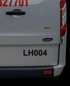 FLOTTE KUNDENSPEZIFISCHE FAHRZEUG ID NUMMER TEXT LKW VAN TAXI WASSERDICHT VINYL ABZIEHBILD - Bild 1 von 4