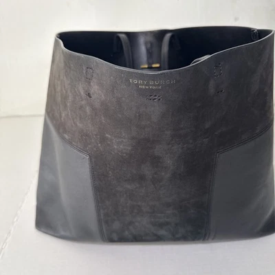 Bolso de Mano Tory Burch Block T Cuero Negro Foto 1 de 4