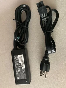 Genuine HP IS 13252 Laptop Power Charger Adapter IEC 60950-1 R-41012327 - Picture 1 of 4