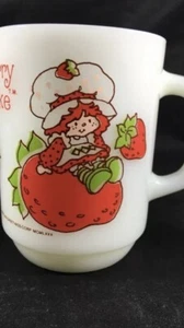 Strawberry Shortcake Coffee Cup Mug Anchor Hocking White Milk Glass Vintage 1980 - Picture 1 of 11
