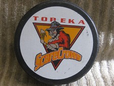 Vintage Topeka Scarecrows Minor League Hockey Puck Kansas Bennigan's Ad CHL