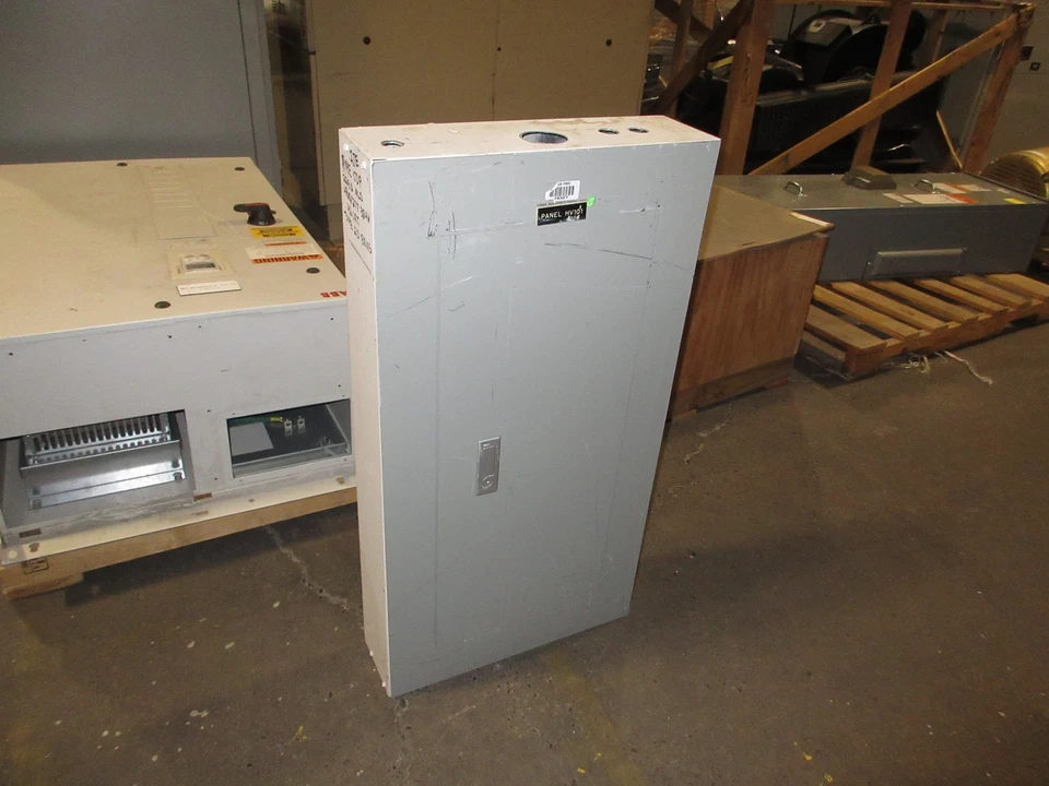 Panel interruptor de orejetas principal ITE CDP-7 225A Max 480Y/277 3Ph 4W 42 ranuras usado Foto 1 de 4