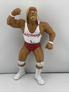 Modellino Hulk Hogan con camicia bianca anni 80 WWF LJN Titan Sports 8" wrestling - Foto 1 di 14