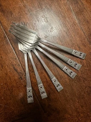 Lote de 6 tenedores de ensalada Oneida Hampton Court comunidad vintage cubiertos plateados Foto 1 de 4