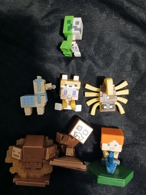 Minecraft Mini Figure Lot Of 7 Rare Out Of Production  - Image 1 of 2