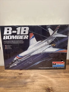 RARE MONOGRAM 1/72 SCALE B-1B BOMBER PLASTIC MODEL KIT #5605 Vintage - Bild 1 von 11