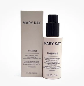 Protector solar Mary Kay TimeWise Daytime Defender amplio espectro FPS 30 1 FL. OZ/29 ml - Imagen 1 de 1