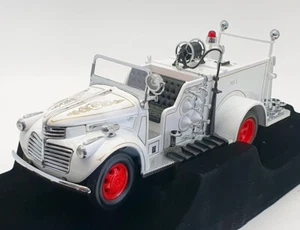 Camion dei pompieri GMC Firma stradale scala 1/24 20068 - 1941 - Bianco - Foto 1 di 6