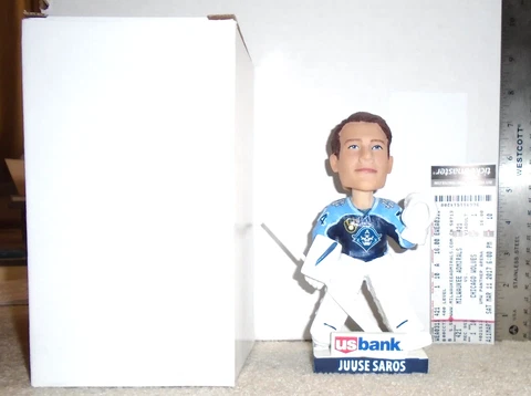 Juuse Saros-Milwaukee Admirals/NASH Preds SGA Bobblehead 11-Mar-17 w/stub & box Cover