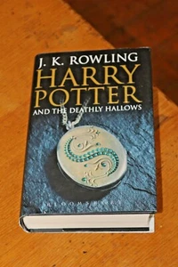 Harry Potter & The Deathly Hallows UK HB & Dust Jacket 1st Edition JK Rowling - Picture 1 of 4