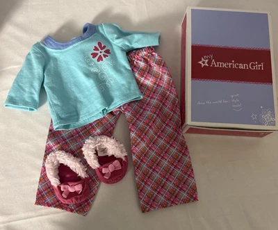 NIÑA AMERICANA - PÉTALOS Y PIJAMA A CUADROS - EN CAJA ORIGINAL Foto 1 de 4