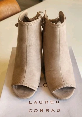 Botines Lauren Conrad Bergenianude desnudos para mujer con cuña punta abierta talla 7,5 con cremallera y corbata Foto 1 de 4