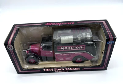 Camión cisterna Ford 1934 a presión Crown Jewels 1:24 nuevo en caja 9,25x3x3,5 Foto 1 de 4