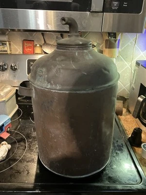 Montaje de latón con mango de caldera Atq Copper Moonshine Still Foto 1 de 4