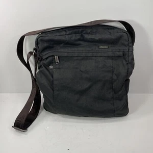TUMI Medium Top Zip Crossbody grau mit braunem Schulterriemen 60101AT - Bild 1 von 13