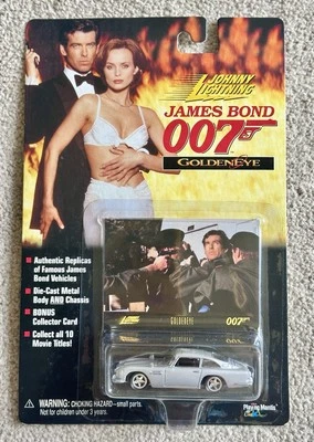 Johnny Lightning escala 1/64 261-00 - Aston Martin DB5 James Bond 007 Goldeneye Foto 1 de 4
