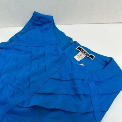 Vestido Nikibiki Nuevo con Etiquetas Azul Real Chevron Elastizado Mezcla Poliéster Talla Pequeña Foto 1 de 4