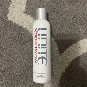 UNITE Hair Professional Weekender Shampoo Clarifying 8 oz/236 ml New Sealed - Picture 1 of 1