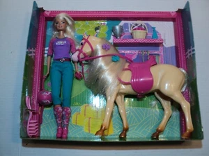 Barbie and Tawny barnyard play set complete with box - Picture 1 of 6