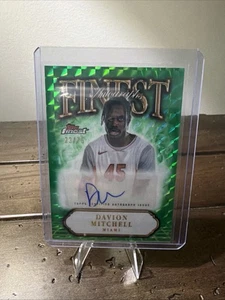 2025 Topps Finest Basketball Davion Mitchell FA-DM Green Geometric Auto #d /75 - Picture 1 of 2