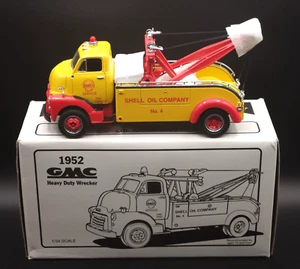 First Gear 52 1952 GMC Heavy Duty Wrecker Shell Oil Co Tow Truck 18-1071 1:34 - Picture 1 of 4
