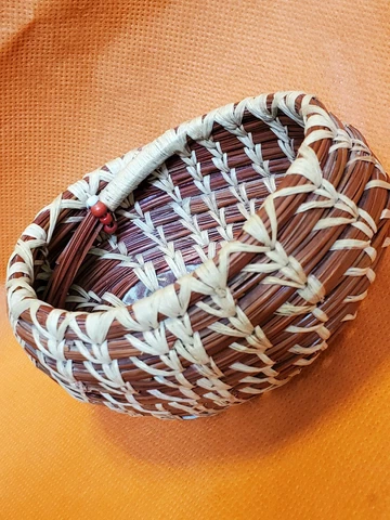 Basket Unique Small Sea Grass & Ceramic Oval Bowl With Bead Work Stamped Cover