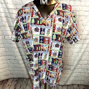 Landau 1X Multi Color Christmas Bears Gifts Ornaments V Neck Pockets Scrub Top - Picture 1 of 5