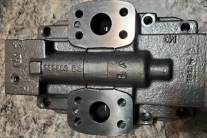 727990-02, Danfoss, Sundstrand 51 serie 250cc tapa final - Imagen 1 de 8