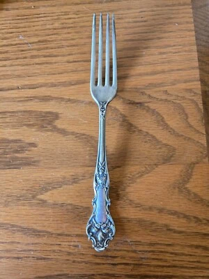 1847 Rogers Bros AI Oak Acorn Dinner Fork - Image 1 of 4